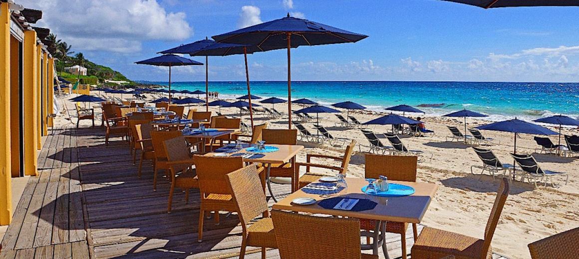 One of our Bermuda Resort’s onsite dining options, Mickey’s Bistro, is Bermuda’s only Beach Front Restaurant. Sink your toes in the warm pink sand as you enjoy your meal. Bermuda Beach Front Resort, Bermuda Dining